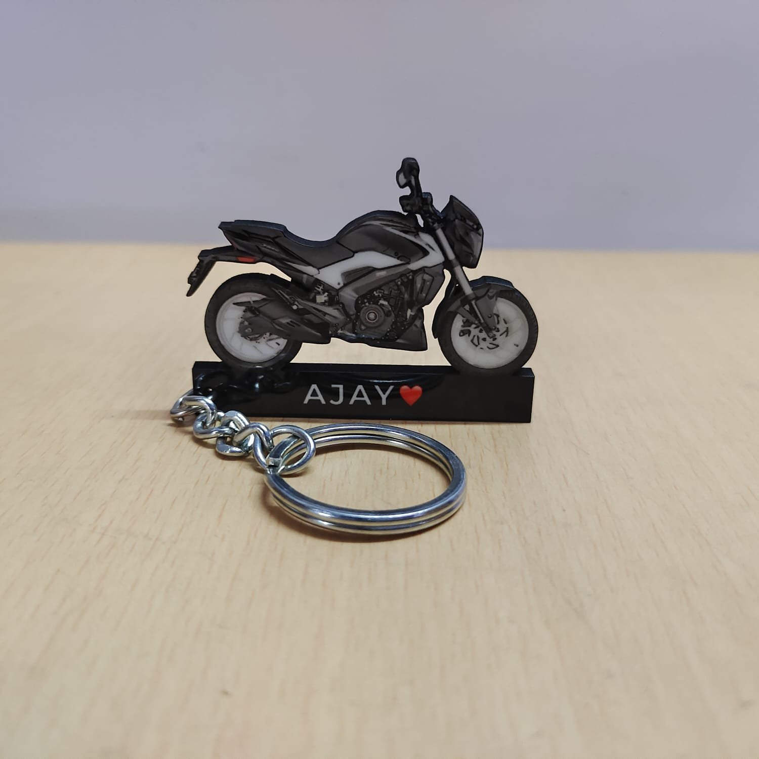Best Bajaj Dominar 250 Sparkling Black Bike Keychain Osiyankart