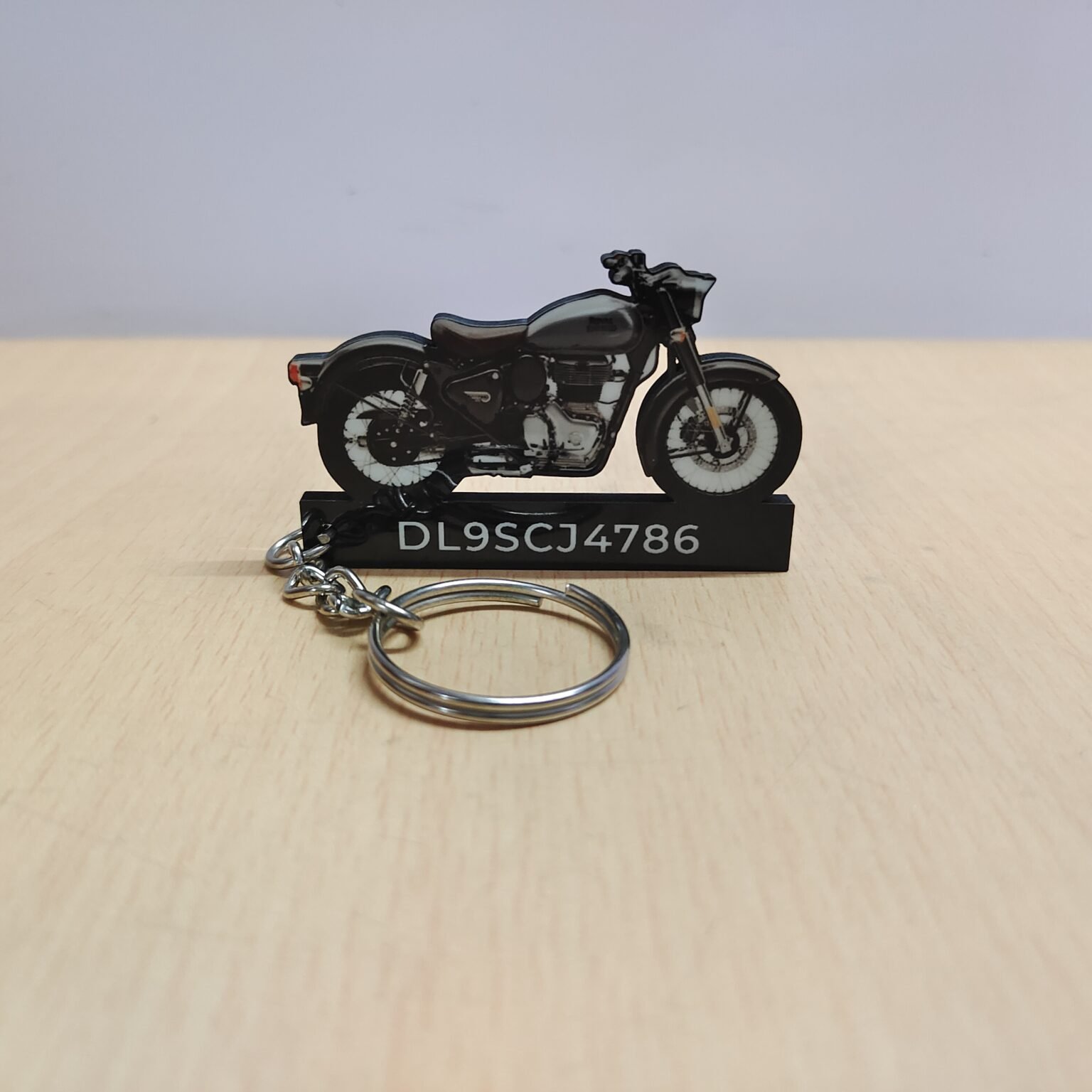 Best Royal Enfield Classic 350 Redditch Grey Bike Keychain Osiyankart
