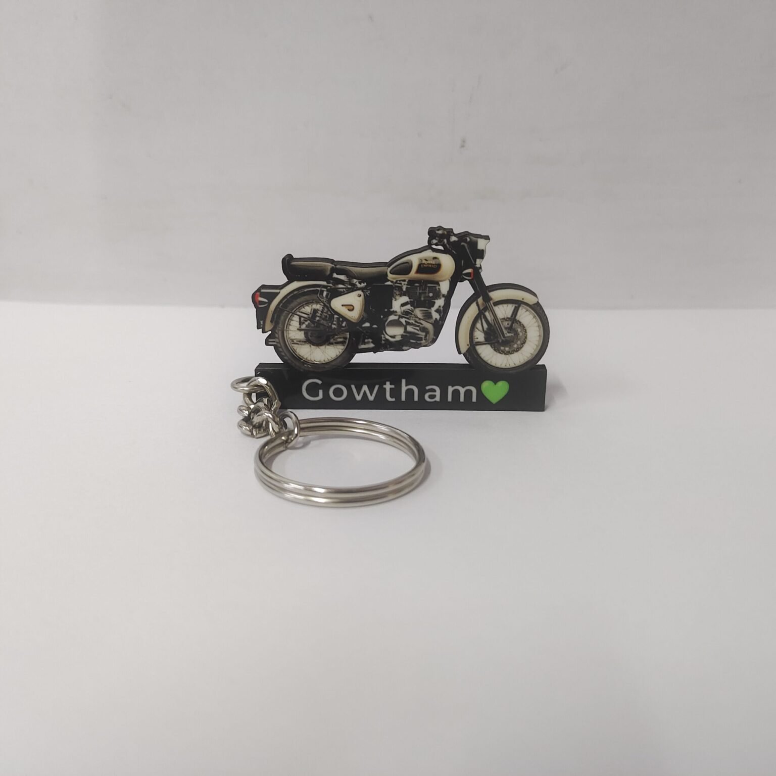 Best Royal Enfield Classic 350 White Keychain Osiyankart