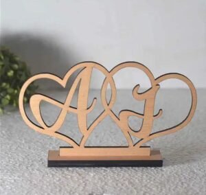 customized-heart-a-to-z-alphabet-wooden-table-top